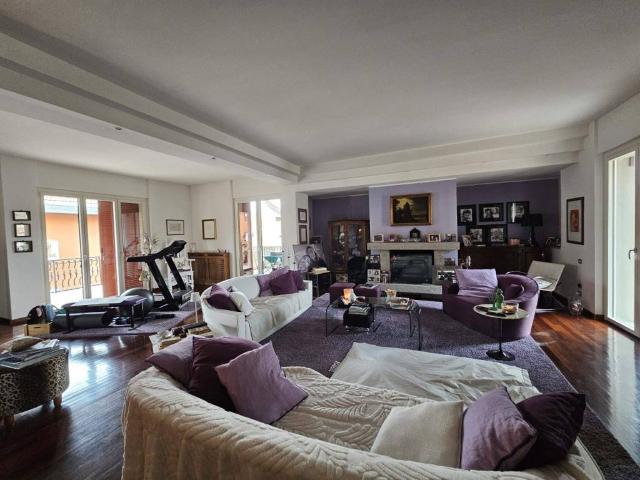 Appartamento in vendita a Centro, Monte Argentario