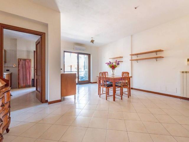 Appartamento in vendita a Squarciarelli, Roma Capitale