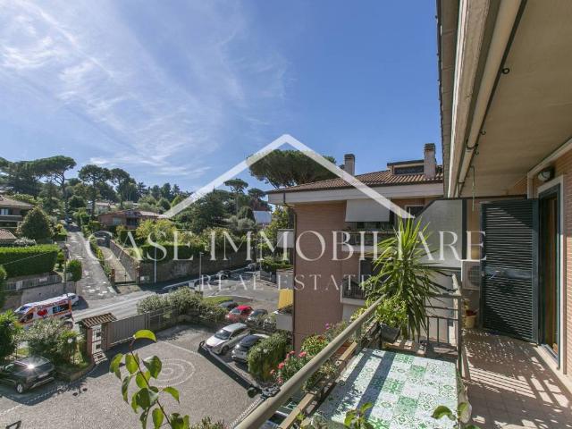 Appartamento in vendita a Squarciarelli, Roma Capitale