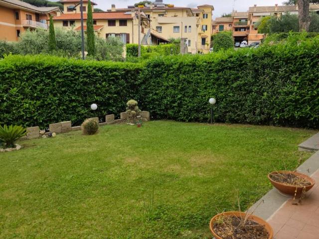 Appartamento in vendita a Squarciarelli, Roma Capitale