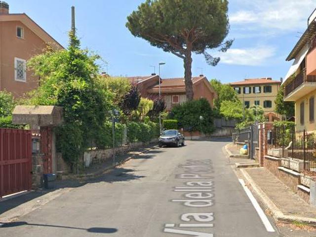 Appartamento in vendita a Squarciarelli, Roma Capitale