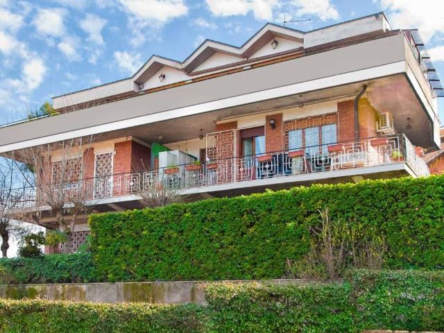 Appartamento in vendita a Squarciarelli, Roma Capitale