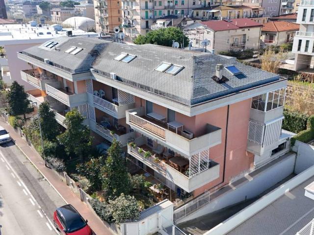 Appartamento in vendita a Ischia, Marche