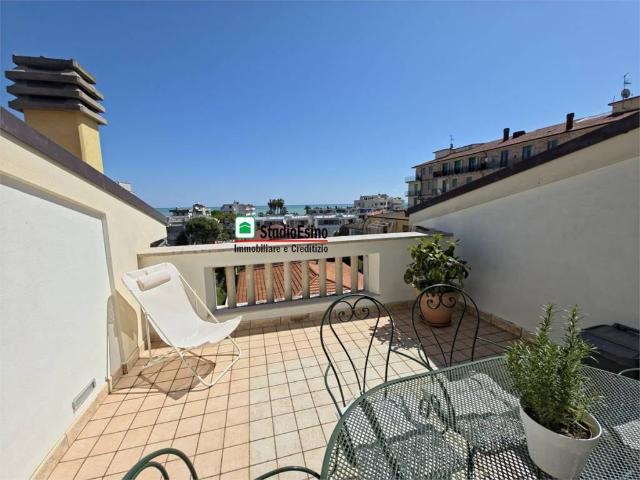Appartamento in vendita a Ischia, Marche