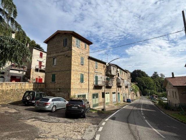 Appartamento in vendita a Grotte Di Castro, Lazio