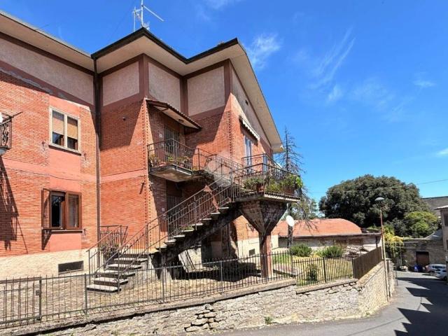 Appartamento in vendita a Grotte di Castro, Viterbo