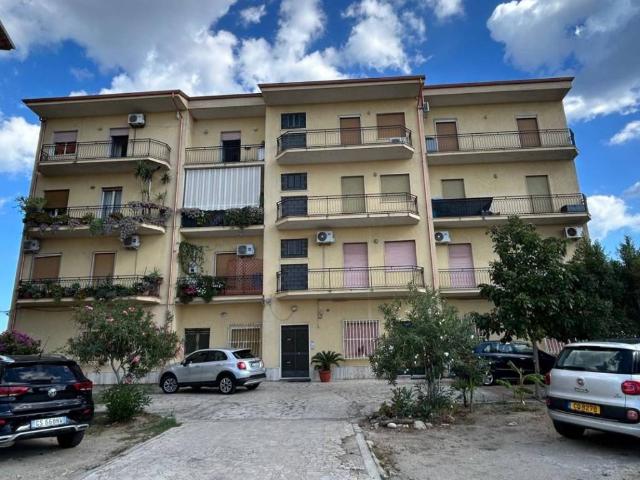 Appartamento in vendita a Calabria, Reggio Calabria