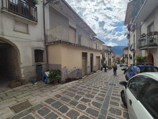 Appartamento in vendita a Grottolella, Campania