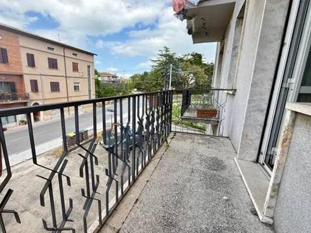 Appartamento in vendita a Collesecco, Gualdo Cattaneo