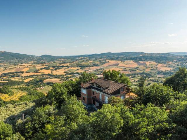 Appartamento in vendita a Gualdo Cattaneo, Umbria
