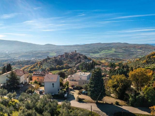 Appartamento in vendita a Gualdo Cattaneo, Umbria