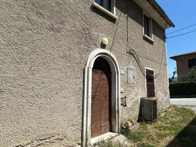 Appartamento in vendita a Gualdo Tadino, Umbria
