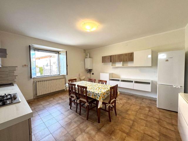 Appartamento in vendita a Gualdo Tadino, Umbria