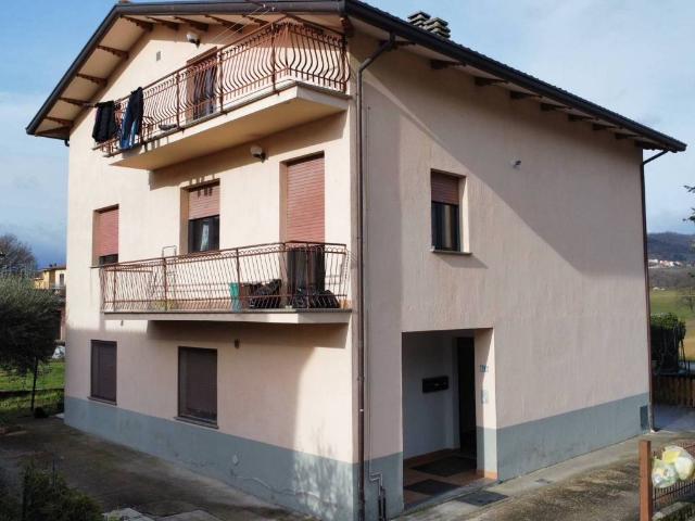 Appartamento in vendita a Cerqueto, Gualdo Tadino