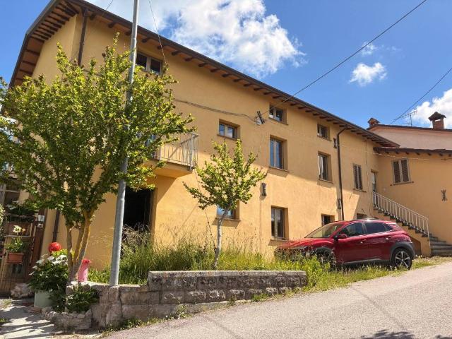 Appartamento in vendita a Gualdo Tadino, Umbria