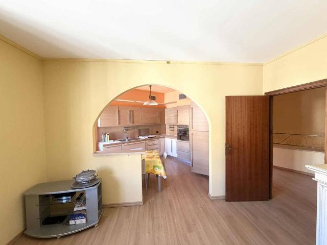 Appartamento in vendita a Gualdo Tadino, Umbria