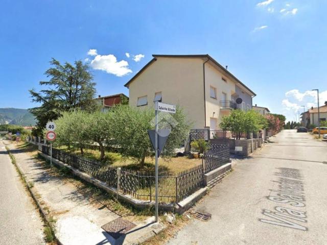 Appartamento in vendita a Cerqueto, Gualdo Tadino