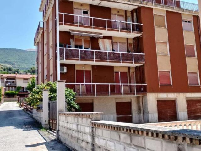 Appartamento in vendita a Gualdo Tadino, Umbria