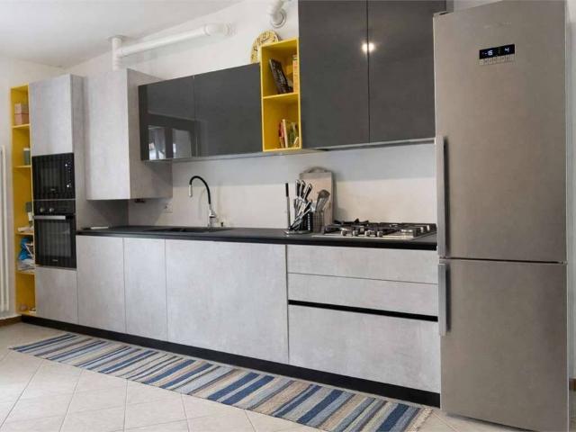 Appartamento in vendita a Guanzate, Lombardia