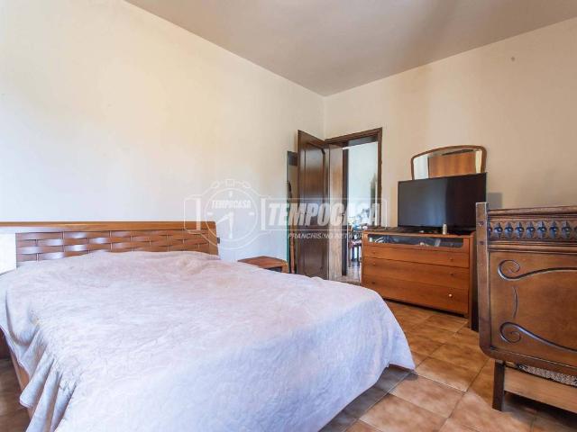 Appartamento in vendita a Guanzate, Lombardia