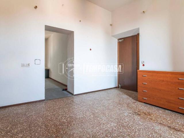 Appartamento in vendita a Guanzate, Como