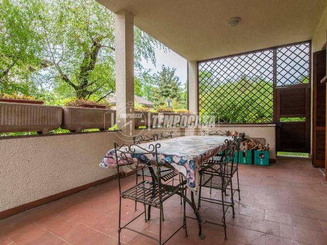 Appartamento in vendita a Guanzate, Lombardia