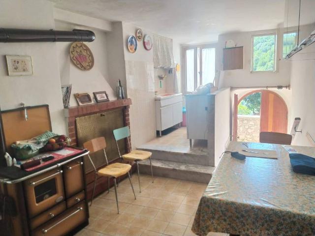 Appartamento in vendita a Guarcino, Lazio