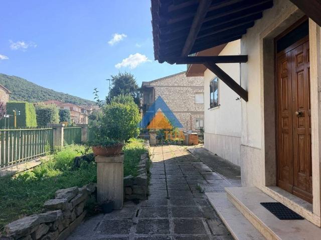 Appartamento in vendita a Guardea, Terni