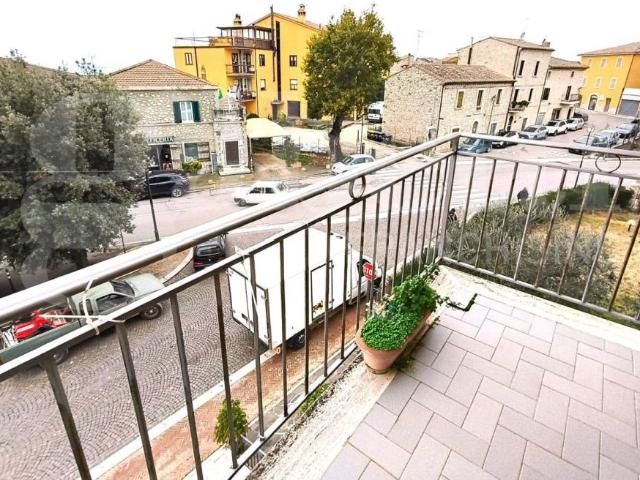 Appartamento in vendita a Guardea, Umbria
