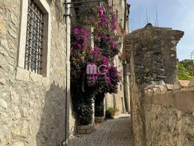 Appartamento in vendita a Guardia Sanframondi, Campania
