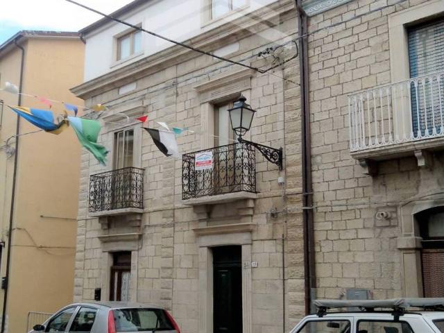 Palazzo in vendita a Guardialfiera, Molise