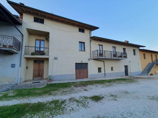 Appartamento in vendita a Gubbio, Umbria