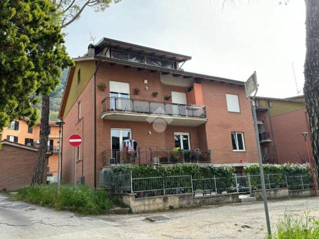 Appartamento in vendita a Gubbio, Umbria