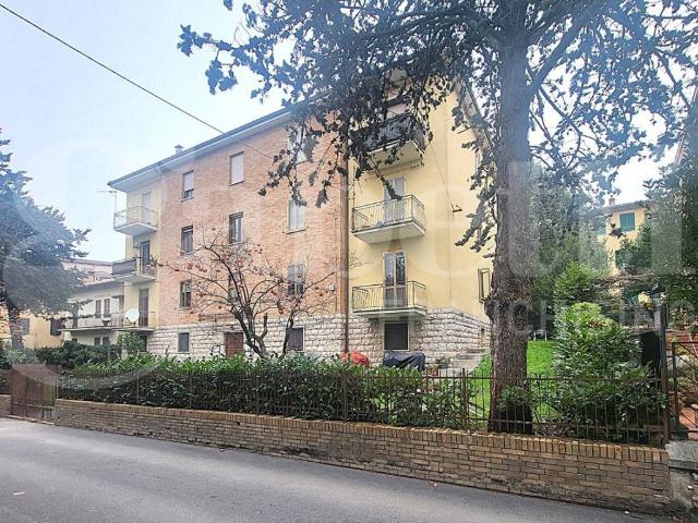 Appartamento in vendita a Gubbio, Umbria