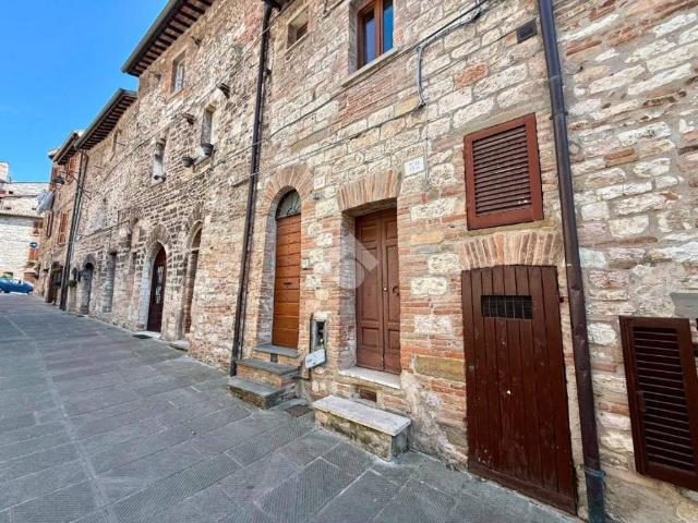 Appartamento in vendita a Gubbio, Umbria