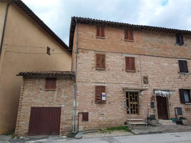 Appartamento in vendita a Gubbio, Umbria