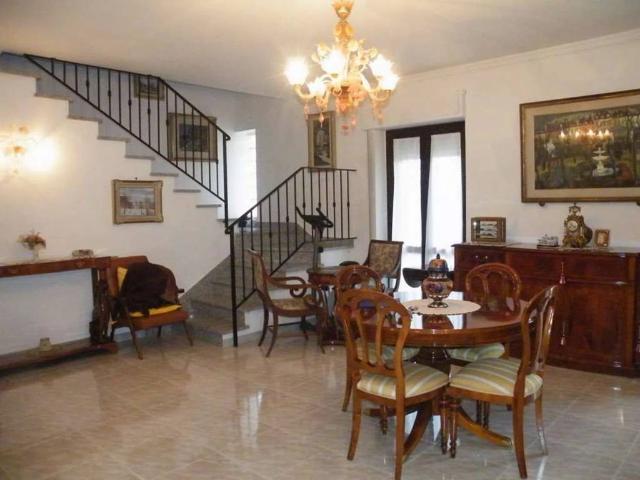 Appartamento in vendita a Gubbio, Umbria