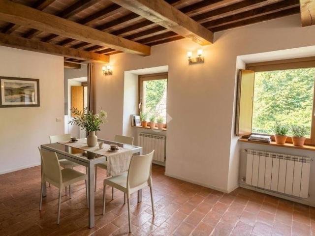 Appartamento in vendita a Gubbio, Umbria