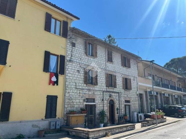 Appartamento in vendita a Gubbio, Perugia