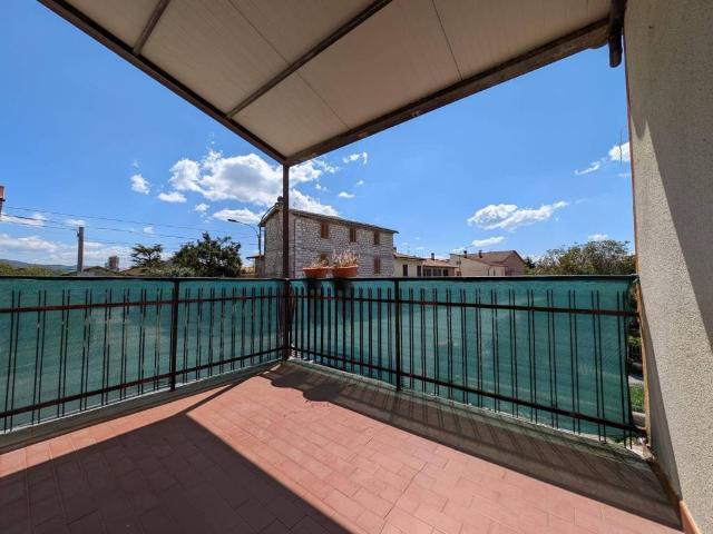 Appartamento in vendita a Gubbio, Umbria