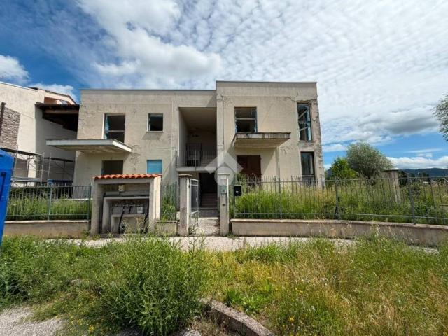 Appartamento in vendita a Gubbio, Umbria
