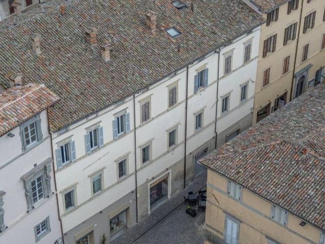 Appartamento in vendita a Gubbio, Umbria