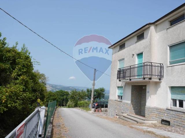 Appartamento in vendita a Gubbio, Perugia