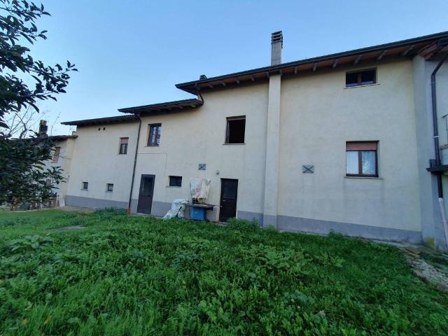 Appartamento in vendita a Gubbio, Umbria