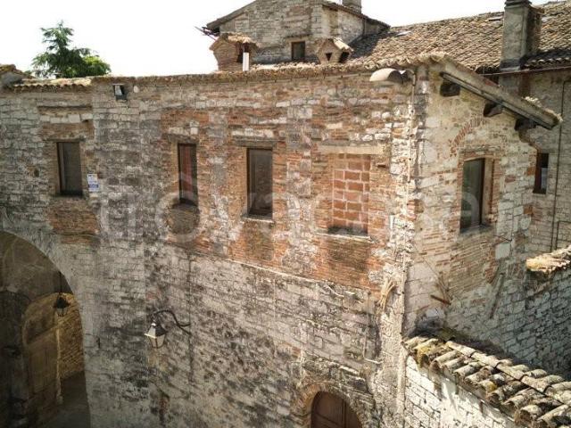 Appartamento in vendita a Gubbio, Umbria