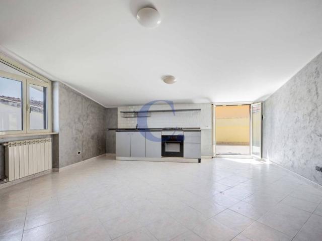 Appartamento in vendita a Guidonia Montecelio, Roma Capitale