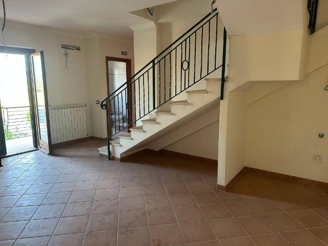 Appartamento in vendita a Pichini, Roma Capitale