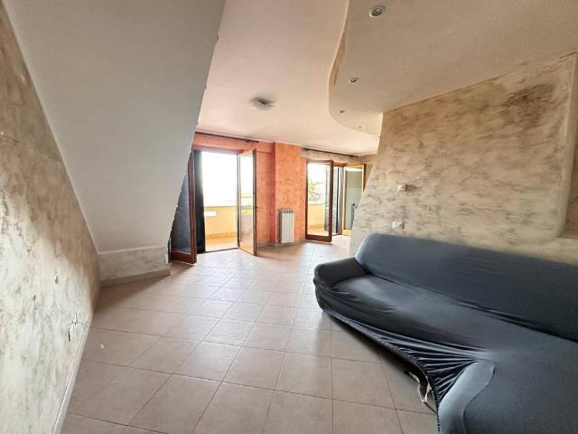 Appartamento in vendita a Guidonia Montecelio, Roma Capitale