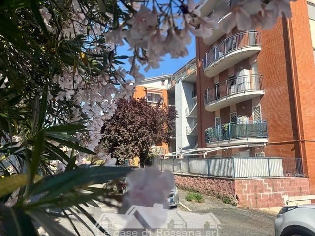 Appartamento in vendita a Guidonia Montecelio, Roma Capitale