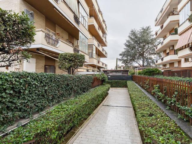 Appartamento in vendita a Guidonia Montecelio, Roma Capitale